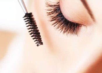 علت ریزش مژه ها چیست
