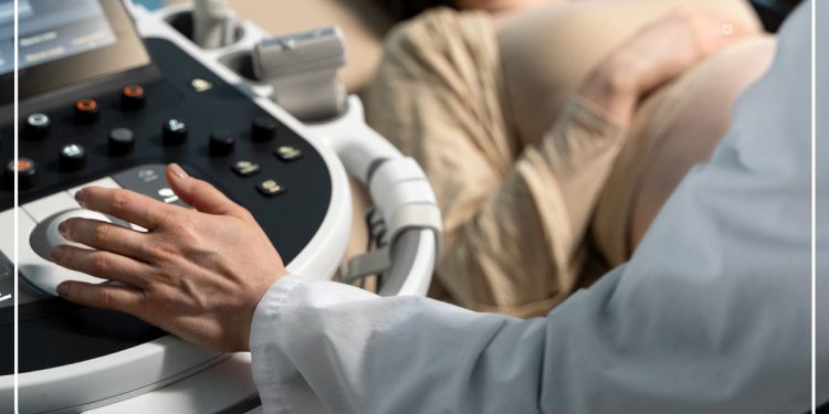 آیا سونوگرافی واژینال باعث آسیب به جنین می‌شود