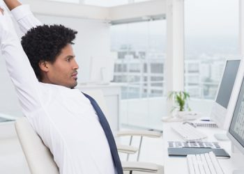 آسیب های کار با کامپیوتر