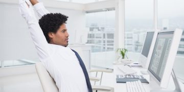 آسیب های کار با کامپیوتر