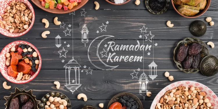 برنامه تغذیه در ماه رمضان مخصوص افطار و سحر + 10 فایده روزه گرفتن 1 اهمیت تغذیه در ماه رمضان
