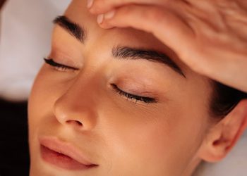 بوتاکس پردیس - تزریق ژل لب