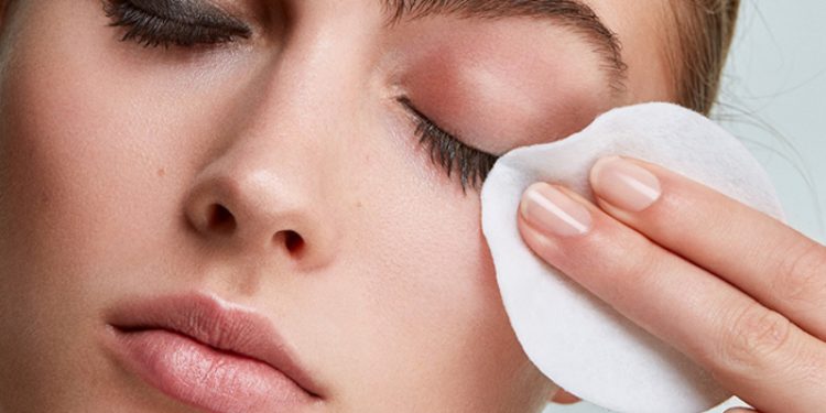 میسلار واتر مناسب پوست