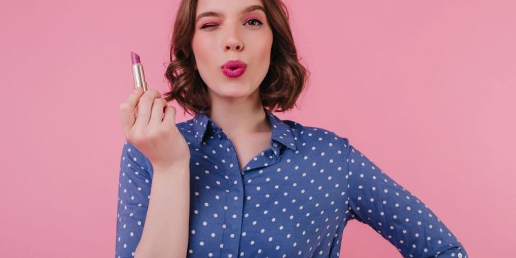 رژ لب در چه سبک های آرایشی کاربرد دارد؟ 1 کاربرد رژ لب