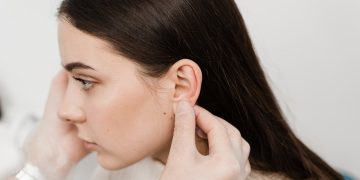 بلفاروپلاستی با جدیدترین تکنولوژی بدون جای اسکار در کلینیک دکتر جمیلی