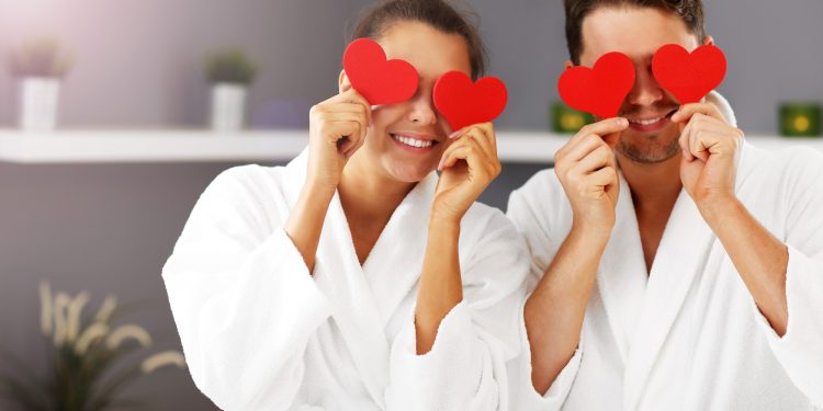 تأثیر عمل تنگی واژن بر رضایت جنسی و کیفیت زندگی 1 عمل تنگی واژن