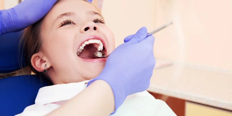 راهکارهای موثر برای کمک به کودکی که از دندانپزشکی می ‌ترسد