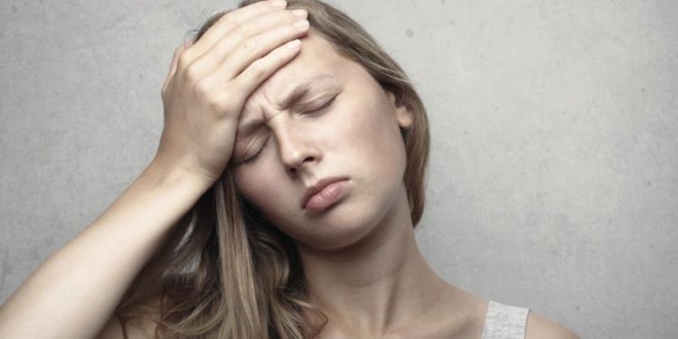 ارتباط کم خونی و سرگیجه؛ آیا اختلالات خونی میتوانند موجب مشکلات تعادل شوند؟ 1 کم خونی و سرگیجه